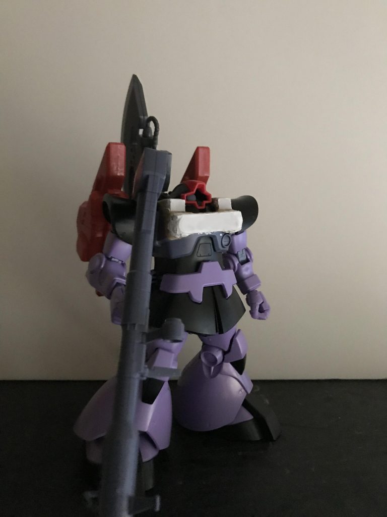 ランドセルと斧が最初について、バランス調整で胸部装甲を増強