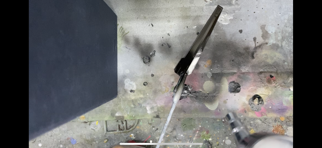 アルティメットブラックを全体に塗布