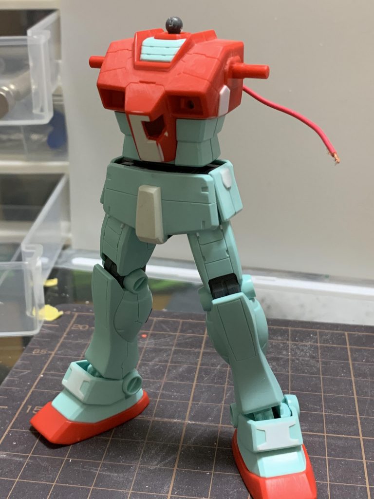 筋彫りしたりプラ板貼ったりしまして
(雑すぎましたごめんなさい)