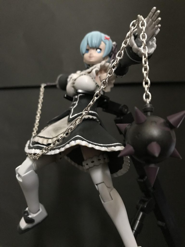 ローアングル
必殺! 絶対領域