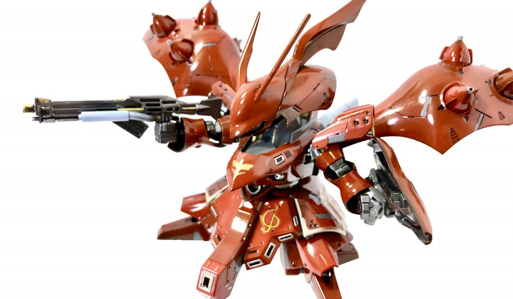 付属の武器はファンネルとライフルのみ！ビームサーベルも欲しかったですが満足です！