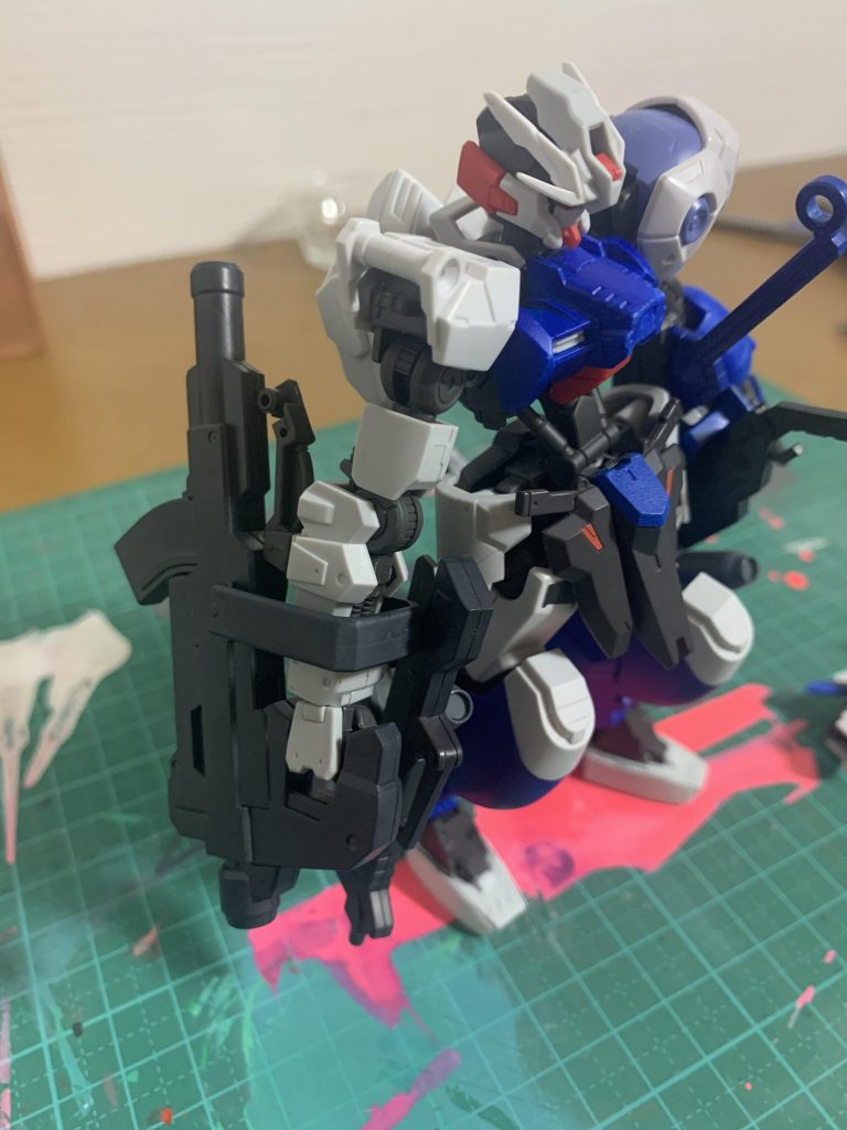 ( ˘•ω•˘ ).｡oஇ……ロマンが足りない
ジャンクパーツを漁って悩んでたら1つの動画を見てGNフィジカルバズーカを選択
めっちゃいい感じで作っててなんですがビックリしています