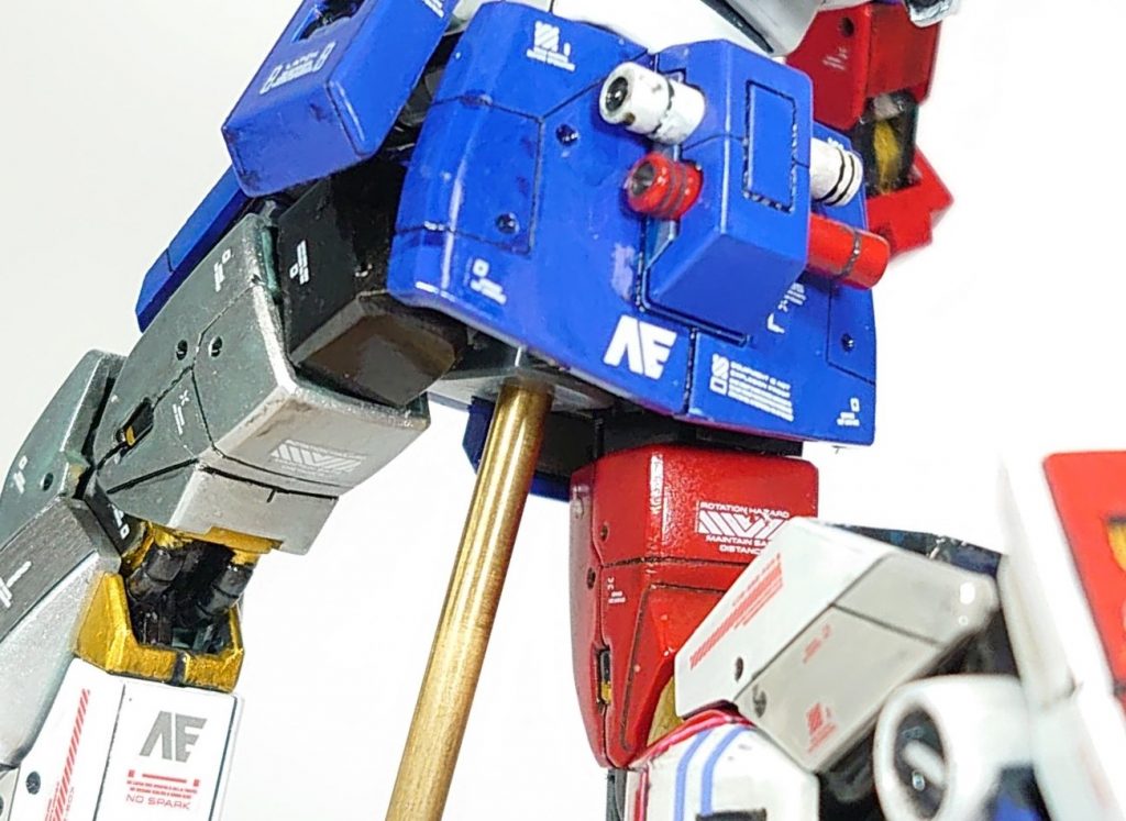 腰に付いているのは複数機の連携テスト時に受け渡したりして使用する棒です