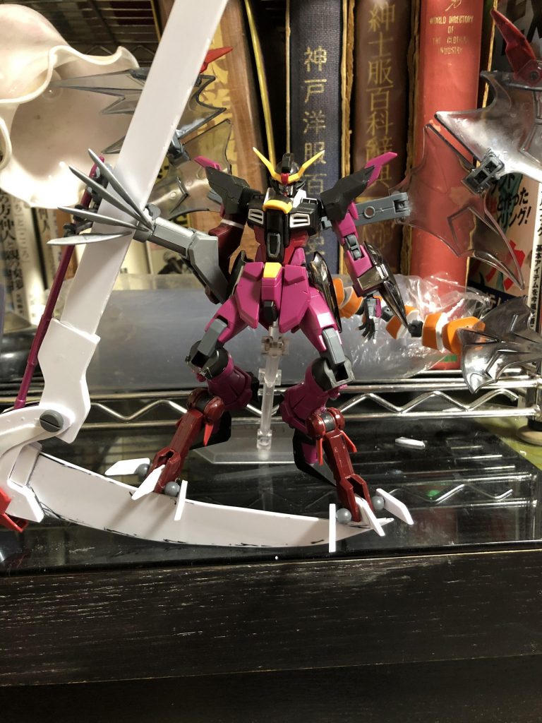 塗装前です。

なんかどっかで見たことあるなぁと思ったそこのあなた！

はい。他のモデラー様の技術めっちゃくちゃ真似してます……
今回テーマがキメラだったので色んなモデラーさんの技術も詰め込めたら面白いなぁと思ってやらせて頂きました。
いつか自分でもこういうギミック思いつけたらいいなぁと思いました。