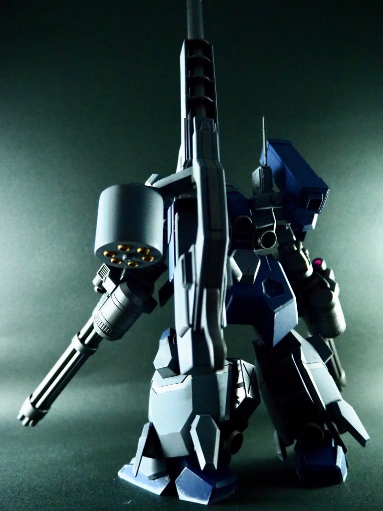 殲滅巨兵–8枚目/制作者:ヤマクロス