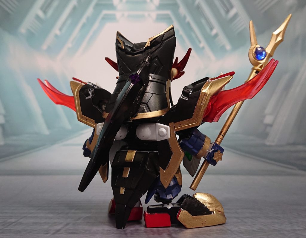 バック。後ろ髪は三国トールギス。