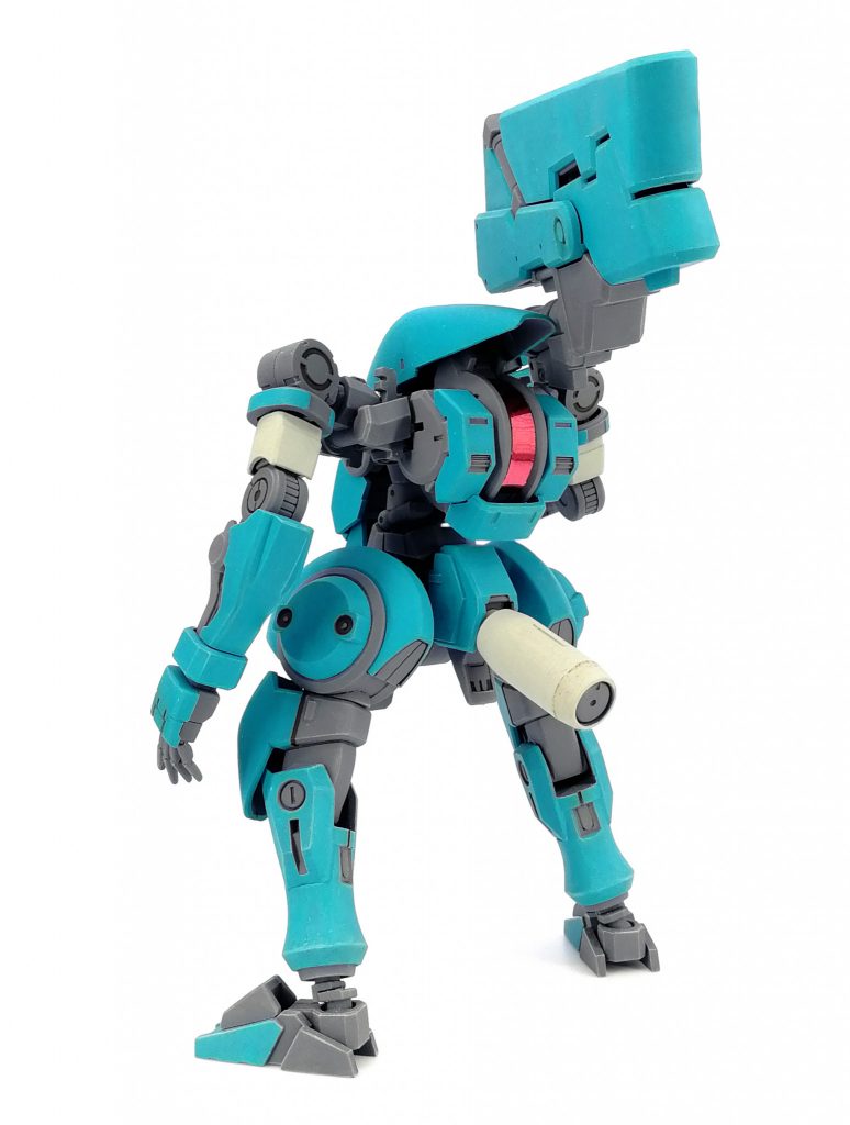 背中はゲイレールのやつを上下逆に。尻尾はスラスターに円柱繋げてタンク仕立てに。