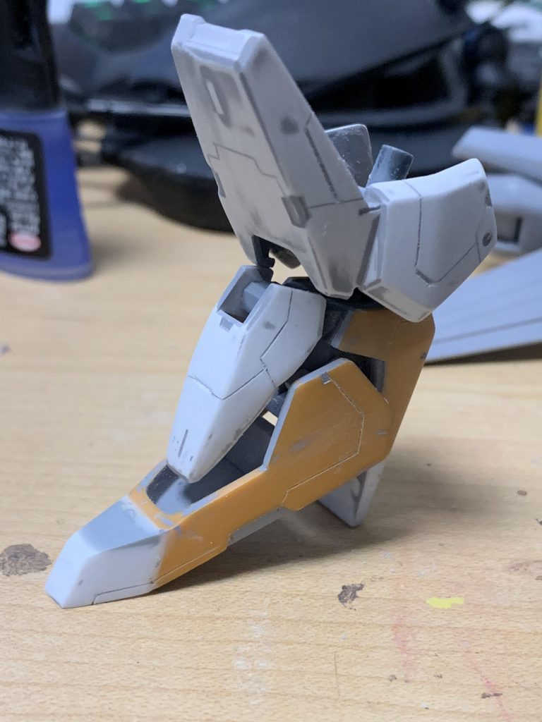 うまい具合にスジボリできたと思ったんですけどねー！塗料厚塗りで埋まってしまいました　涙