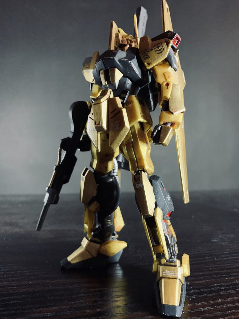 う〜ん　百式って　こんなカッコいいんだっけ？