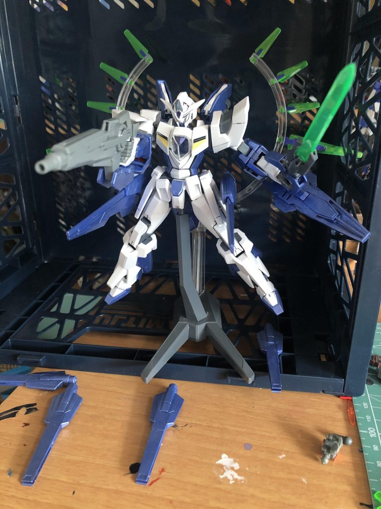 そして特殊兵装のアルヴァアロンキャノンを搭載してます