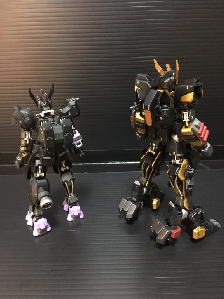 ウヴァルと比較
つま先を延長したので結構身長差があります。