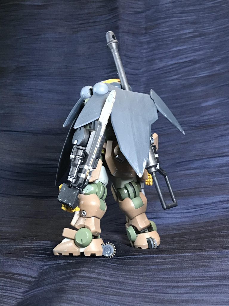 本当は片腕にゼルトザームアームズを付けたかったのですがまだ発売されてなくて、仕方なくジャンクででっち上げた感じです。去年年末くらいですね。