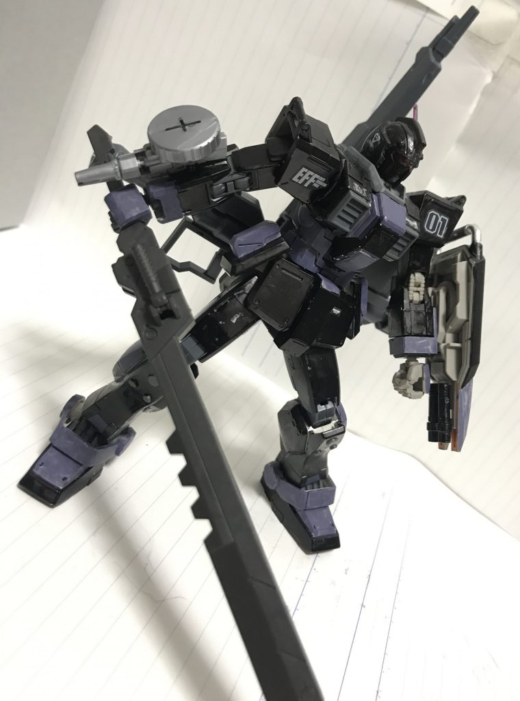 デモリッションナイフです。
え、鉄血？もしかしたら連邦にもこんな武器あるかもしれないでしょ！(投げやり)