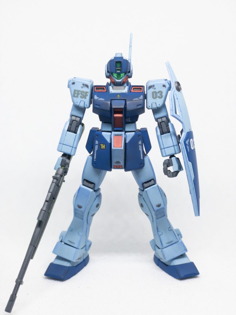 今回はデカールはリアルグレード風のラインデカール多めにしてコーション系は控えめに。