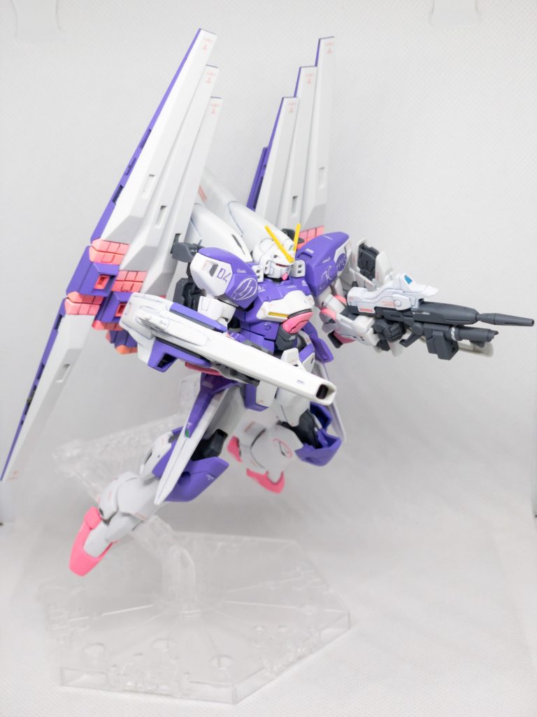 ミキシングしたV2アサルトバスターでよく見るイラストと同じポーズを。