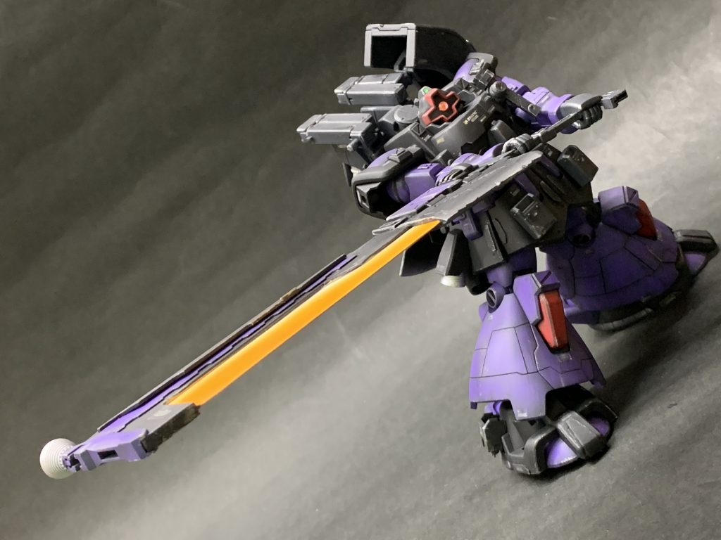 可動がほとんどできない為、サンライズパースができないのが残念。