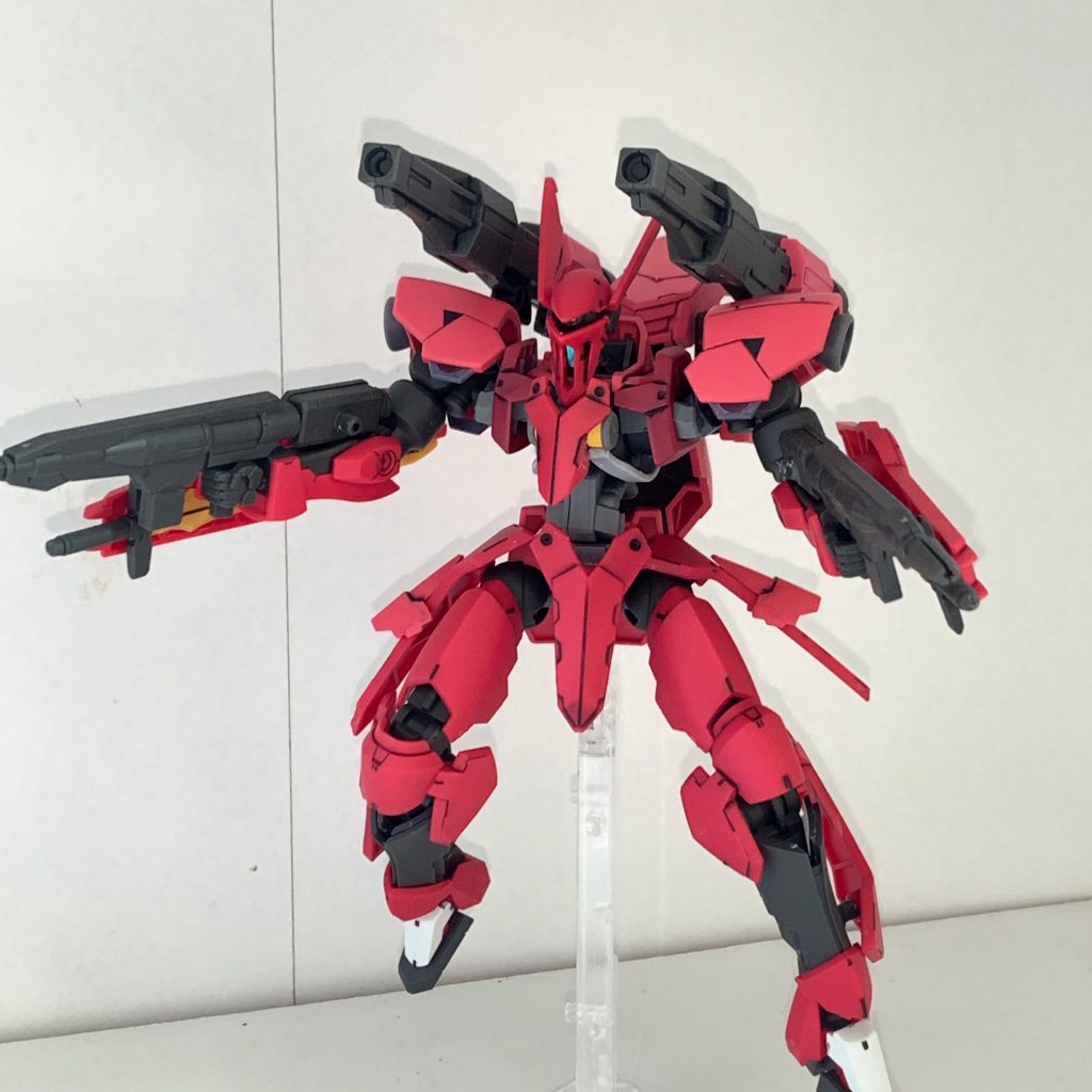 支援射撃装備
胴体をグレイズの物に変更してバックパックを交換できるようにしています