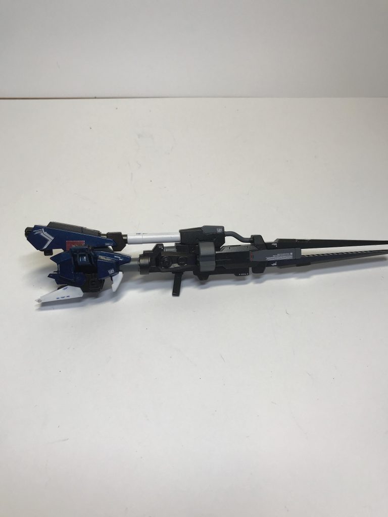 ライフルはこんな感じに連結されています
後方には排熱機構もついているので連射を可能にしていたりバースト時に冷却する事ができる。