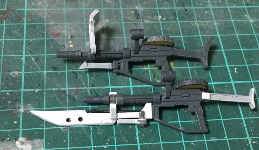 武装はだいたいプラ板とプラ棒とパイプとスプリングと相談してガーッとやってこう(適当)です(*`・ω・´)