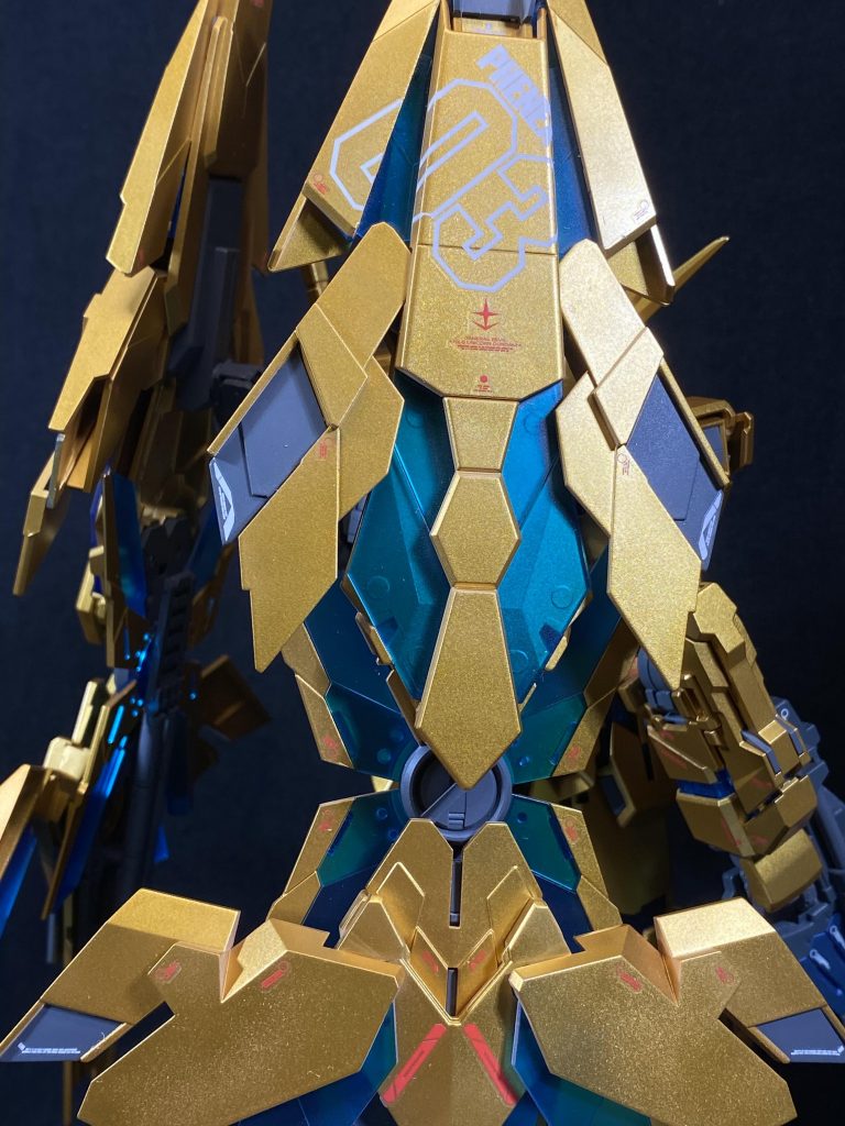 MG フェネクス–3枚目/制作者：@_RX_316_2
