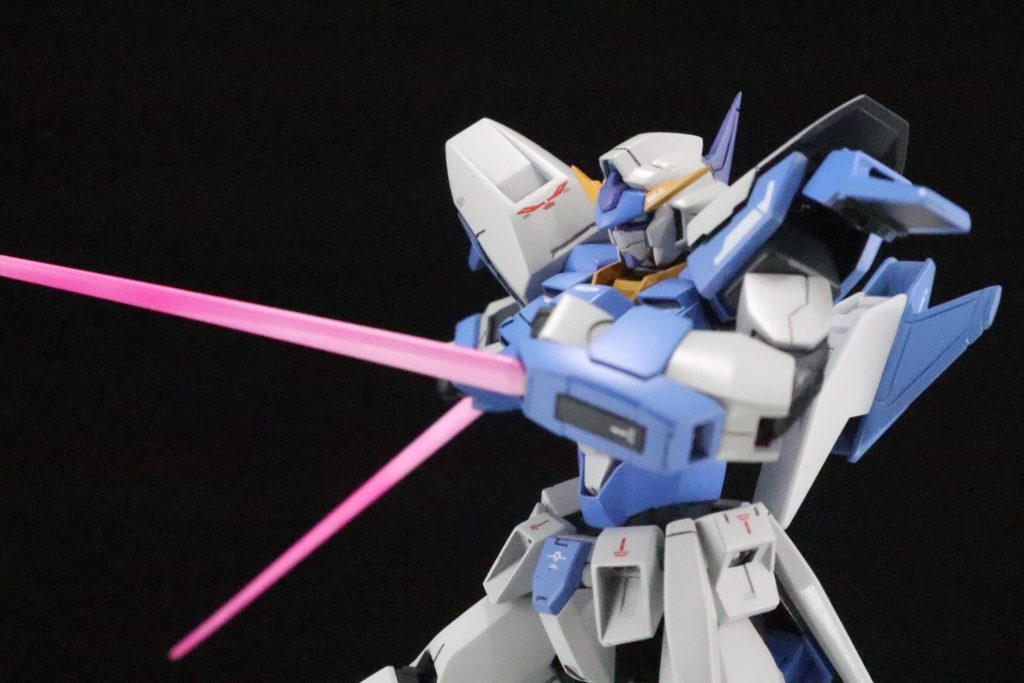 ビーム刃付属してないのでアースリィのものを。以前の使い回し。
ゆるいんで差し込み軸にマステ巻いて調整。