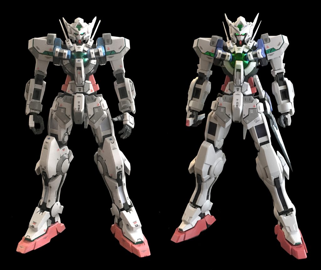 無印1/100：MGの比較画像。頭部のサイズや腕の長さが違いますねー。