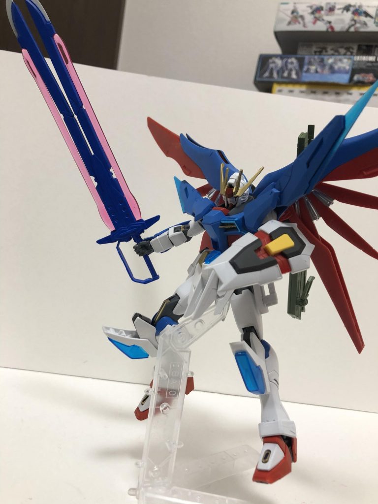 デュランダルビームソード
アロンダイトの強化系
ビーム刃が2つになり、大型したことにより一撃の破壊力が増した。
牙突武器として使える。