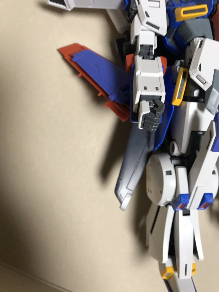 一応中身は強化型っぽくなるようにしています
アーマー装着の為にFAZZに寄っていますがw