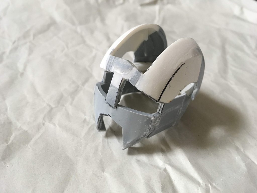 プラ板でザックリ形作り