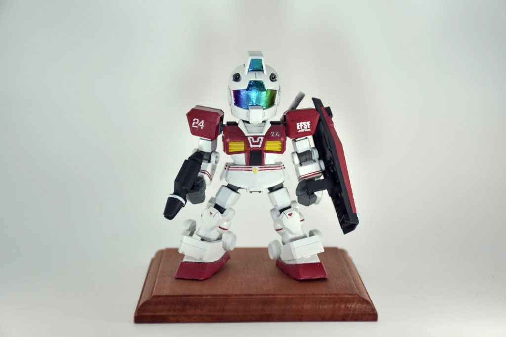 フロントビュー
各部のラインは全て手書きで書いてみました。なかなかに細いので難航しました。