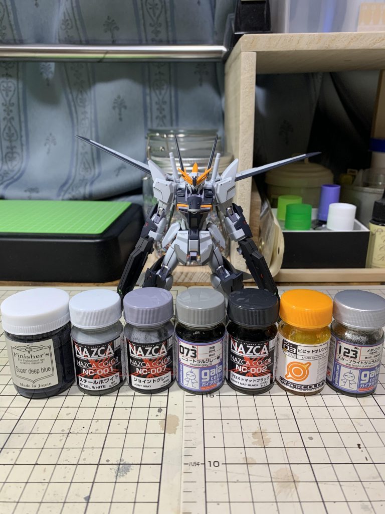 塗料です。
スーパーディープブルーとジョイントグレーを使いたくて考えた配色です。
ご覧いただきありがとうございました( •̀ᴗ•́ )/