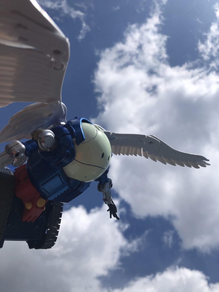 ハロタンク、おおぞらをとぶ–2枚目/制作者：石の湯