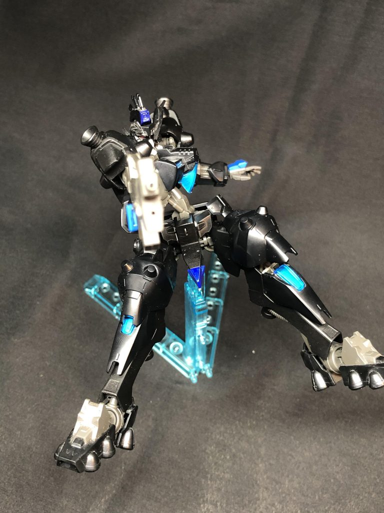 これは上手い具合にライトが当たり、クリアパーツが綺麗に反射しているお気に入りの一枚です