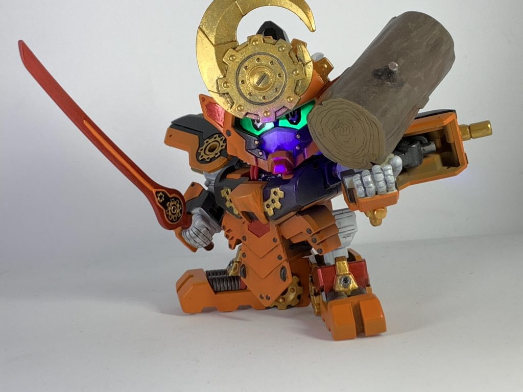 目のホイルシール、グリーン部分に蛍光イエローグリーンを筆塗り。
UVライトで光ります。