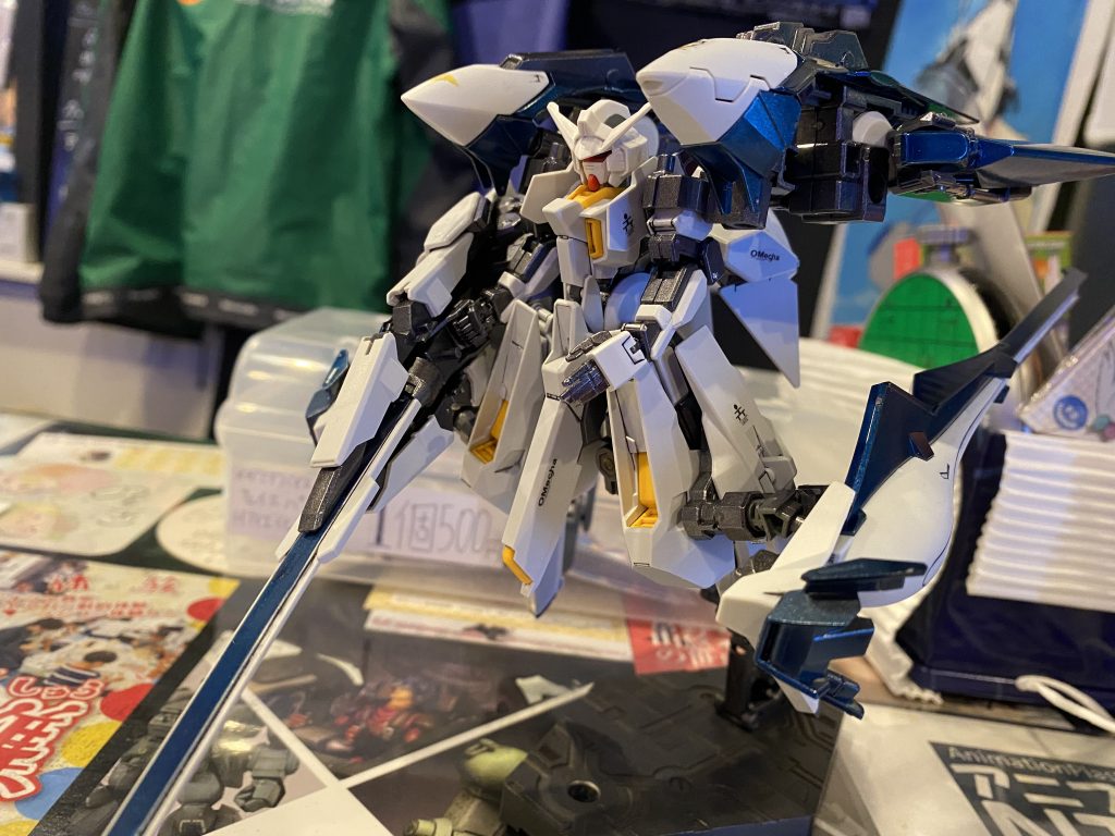 当初は大型シールドバインダーは腰に装着してました