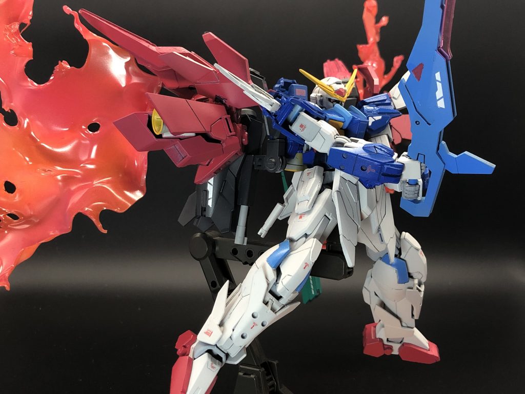 光の翼はウィングにはめ込める様にしましたが、バックパック盛ったせいでかなり重いです(笑)