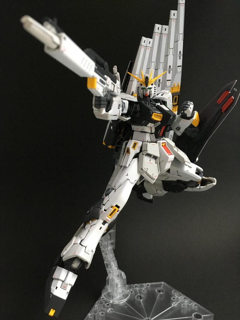 ライフルで。
シールド裏もしっかり塗装しました。