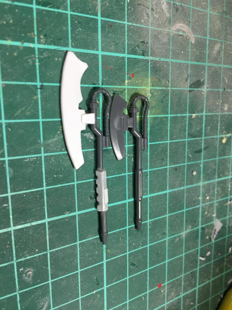 1.5倍の長さのヒートホークは紫に今度塗りたいので保留.