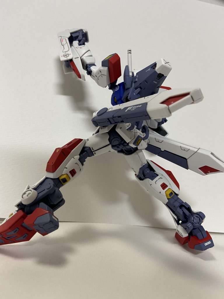 各所の赤がマッチしていてFタイプパックと相性抜群です