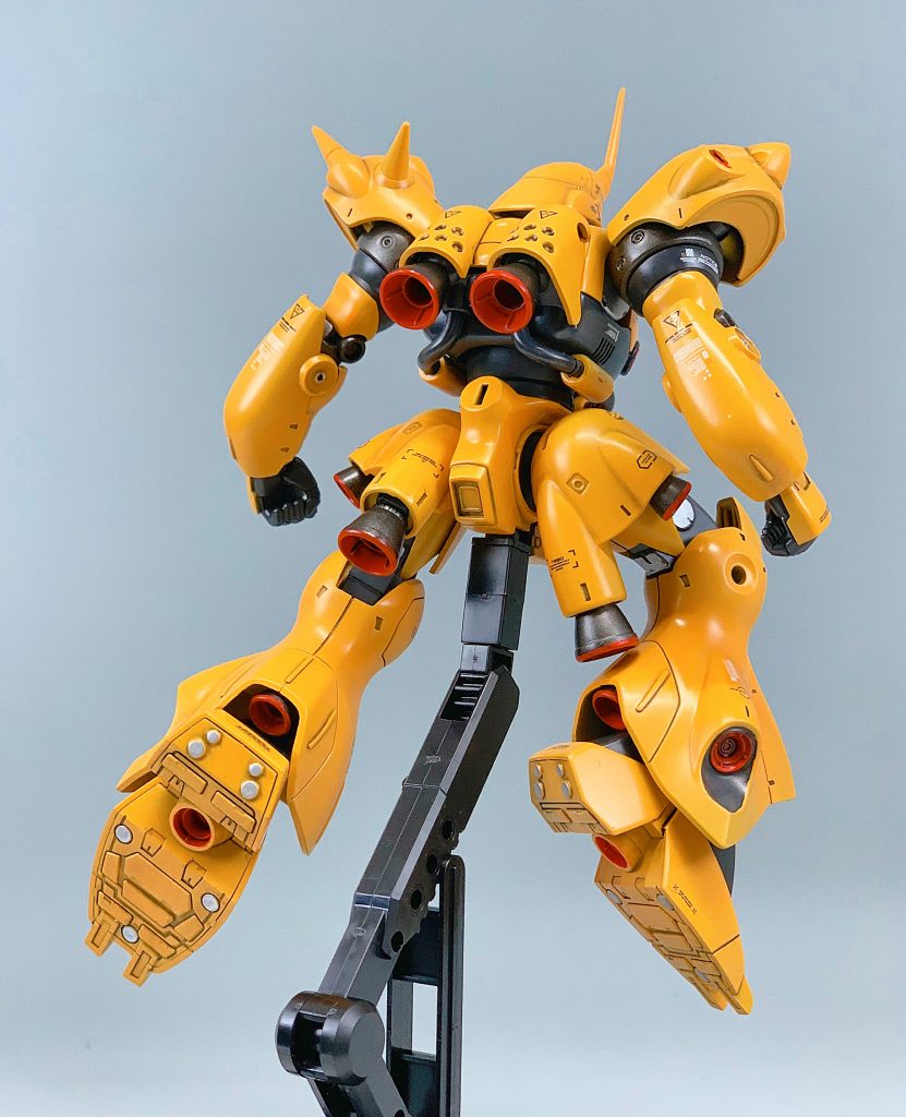 スラスターの内側は筆塗りしています。