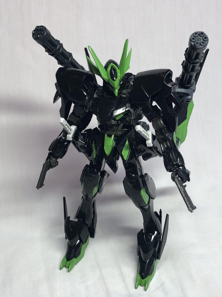 地上戦仕様
ウィングブースターとガトリングの位置を入れ替えている