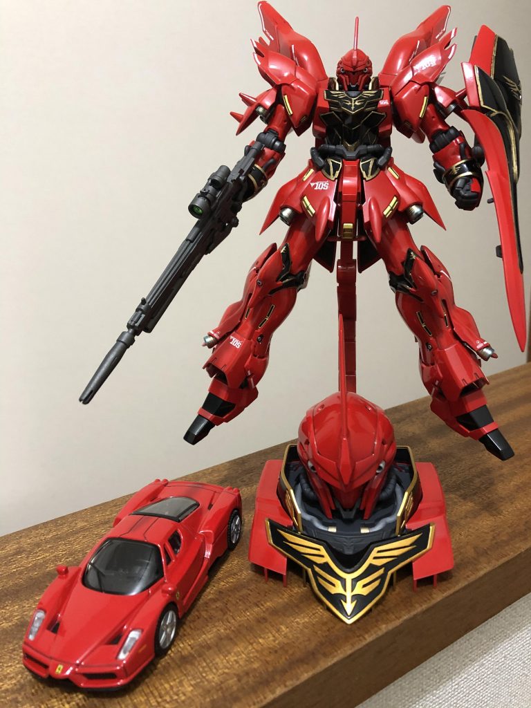 ガンダム繋がりで ケン、オクヤマ
デザインの フェ○ーリエンツォと一緒に