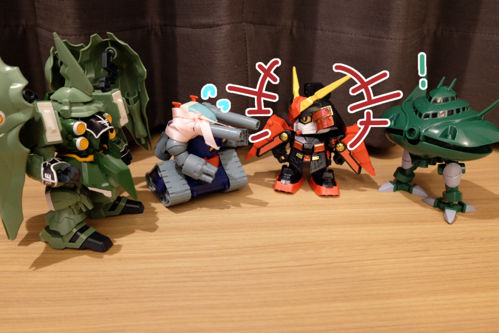 タンク:どうしたらおおきくなれるの?
武者:懸垂じゃい!!!  *鉄棒にぶら下がれば、縦長になれるぞ!!!*
ザム:あっ