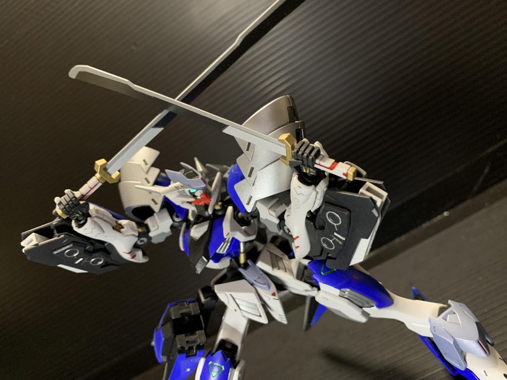 武装は男らしく二振りの剣のみ！
射撃なんてしません！