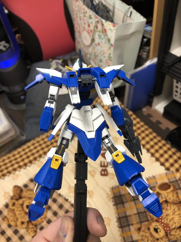 関節部などはファーアーティストマーカーで部分塗装してます。