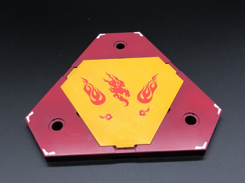 ダイバーギアも色々変えましたが、デカールはデスティニーのデカール買うのを忘れて余物で作成(￣▽￣;)こっちはパネルに接着剤がたれてしまったので全体に色付けちゃいました( ¯▽¯ )