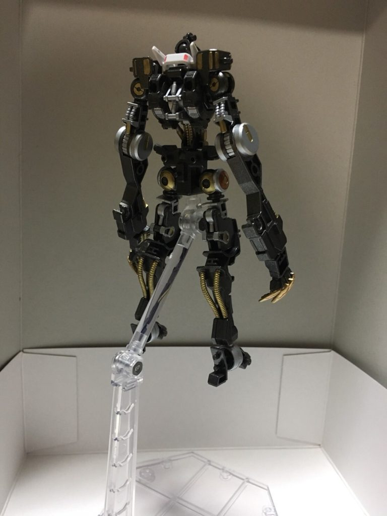 フレーム

この時点で既に化け物…