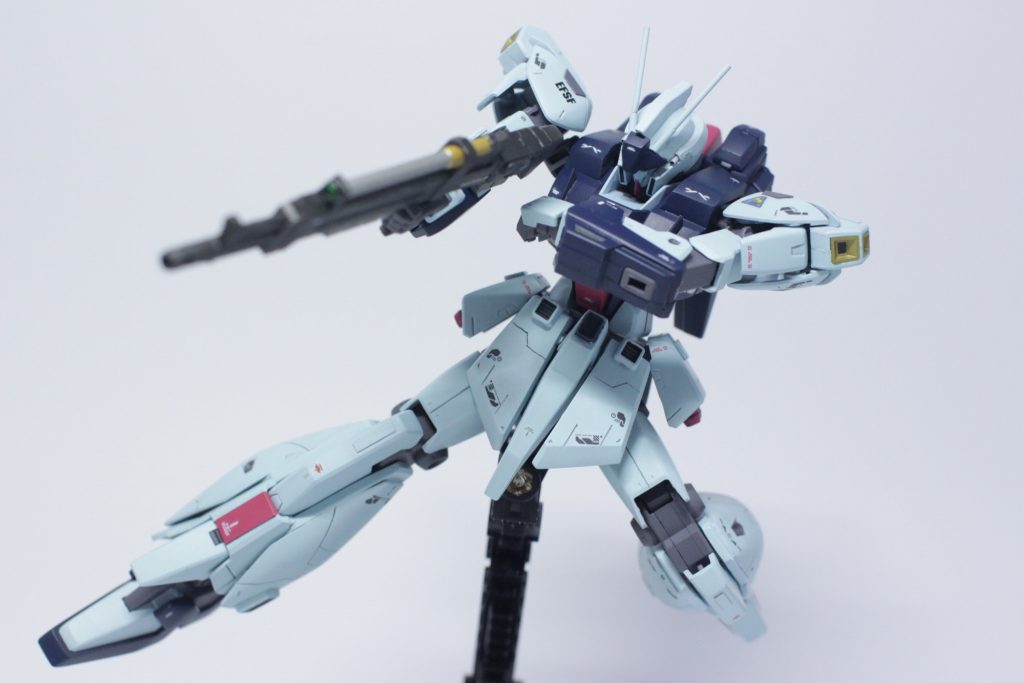 HGUCパッケージイラスト風でおわり
数年前の展示会でとあるモデラーさんの超絶カッコいいリガズィを見てから、いつか自分も作りたいと思ってたので完成できて嬉しい!
普段やらないタイプの作品で、新しいことにもいろいろ挑戦できたので楽しかったです!