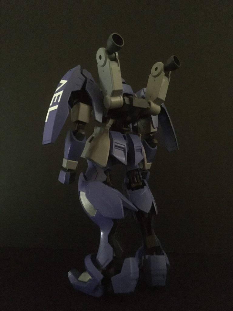 武装:
AELビームライフル×2
AELビームソード