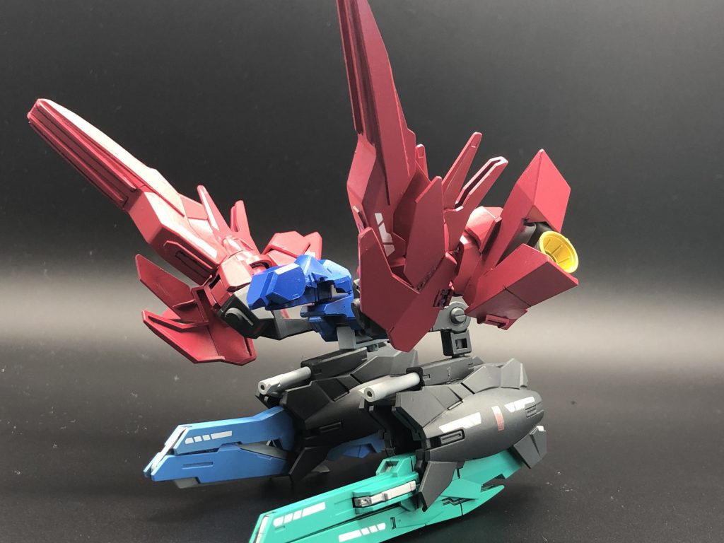 バックパックだけで鳥形態になります(≧▽≦)ゞコレいじって後付けしました(笑)